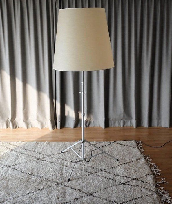 Lampen: Stehleuchte Gilda von Pallucco – Gebraucht aus Bern von Zmodern_CON