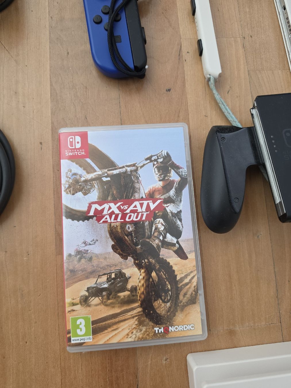 Nintendo Console: Nintendo Switch Bundle - Spiele, Zubehör – Usato da Nürensdorf venduto da Ruda02 2