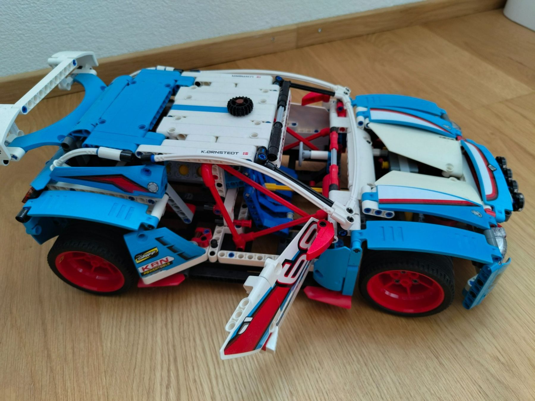 Lego Spielzeuge: LEGO Technic Rally Auto 42077 – Gebraucht aus Schwyz von Balmer92 7