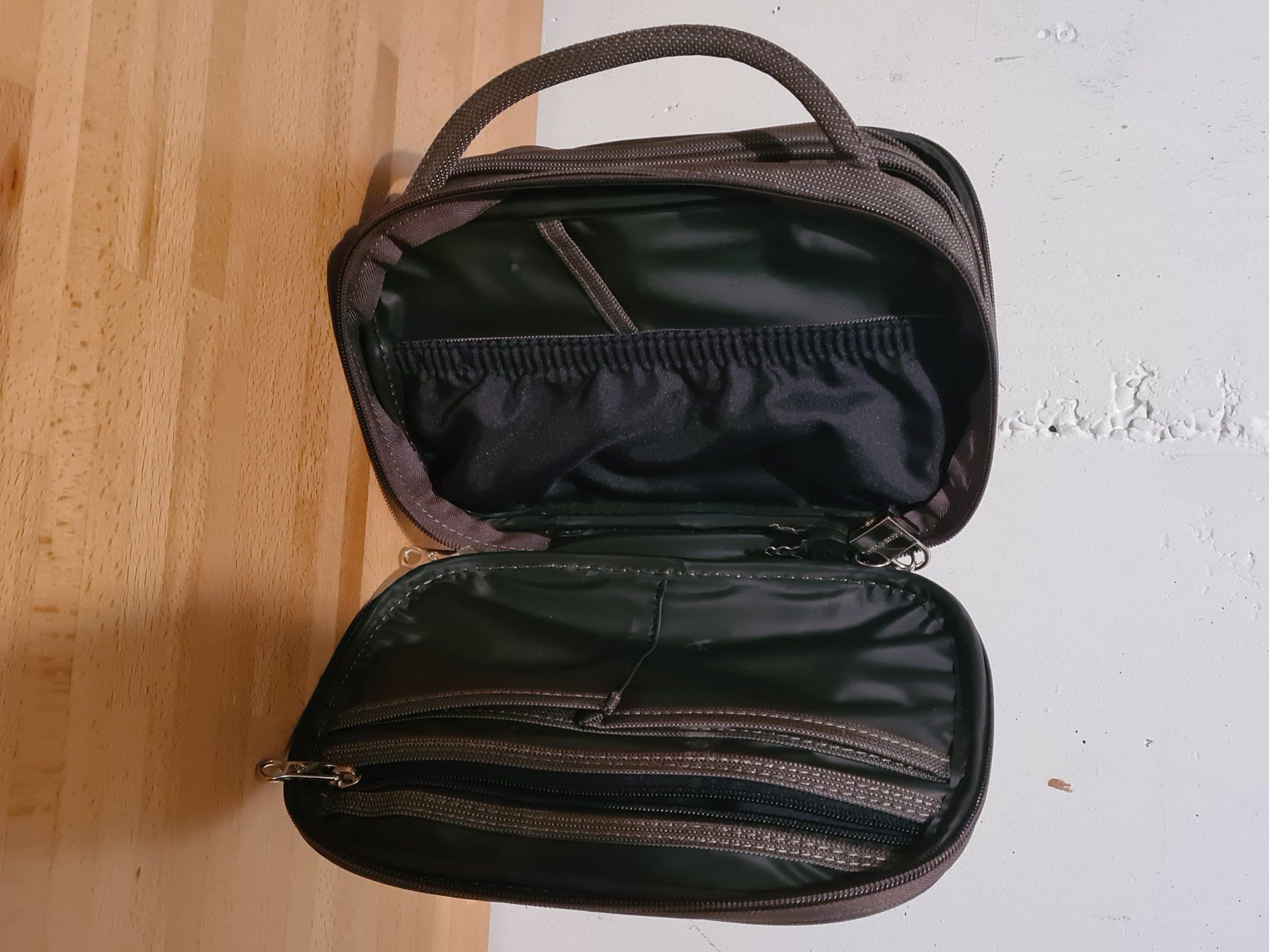 Samsonite Custodie per cosmetici: SAMSONITE Kulturbeutel NEU – Nuovo (secondo la descrizione) da Zürich venduto da Agios 4
