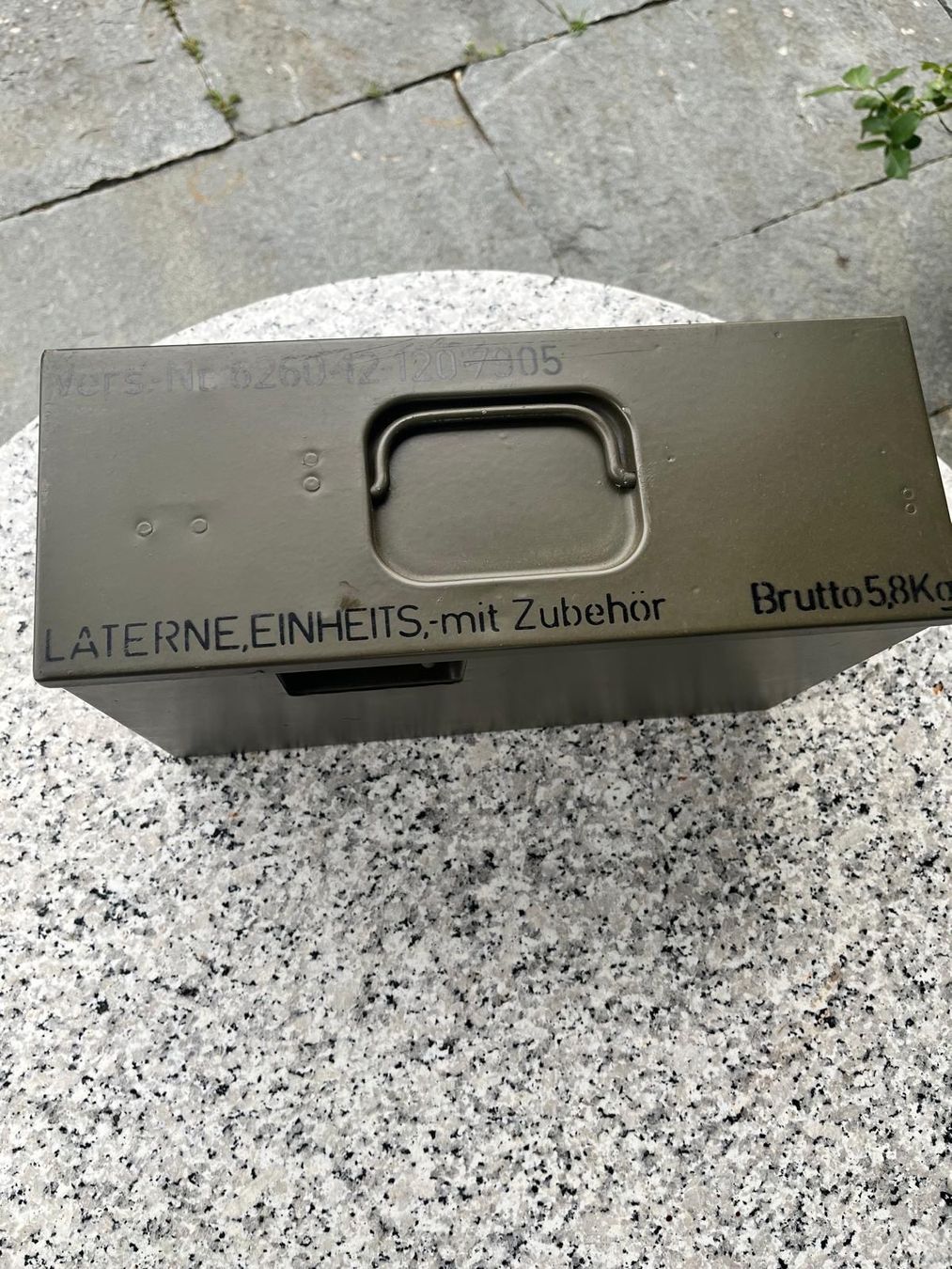 Sonstige Dekorationen & Accessoires: Armee Einheitslaterne – Gebraucht aus Roggwil BE von KarotteV 2