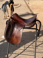 Reitsattel braun aus Leder gebraucht in gutem Zustand