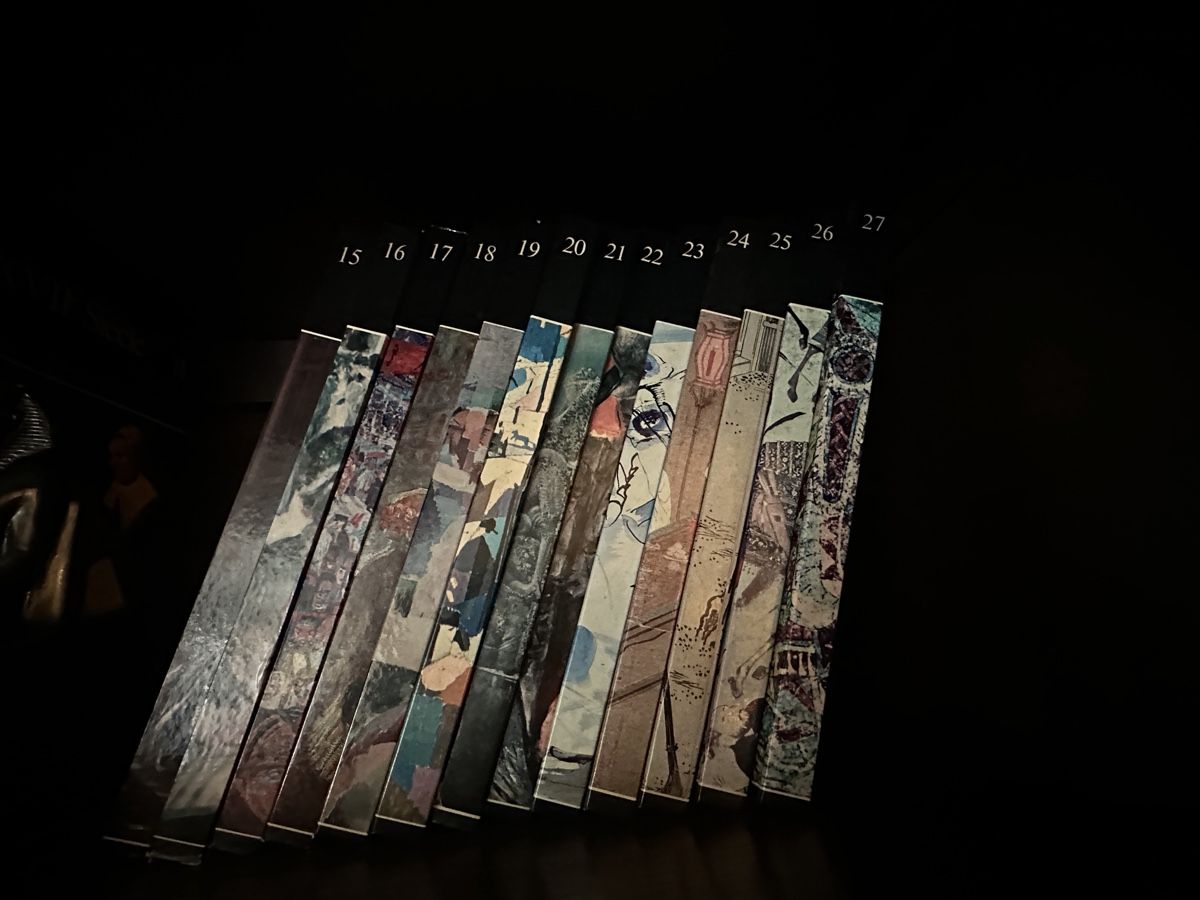 Bücher: Différentes encyclopédies – Gebraucht aus Onex von mil_9js8 2