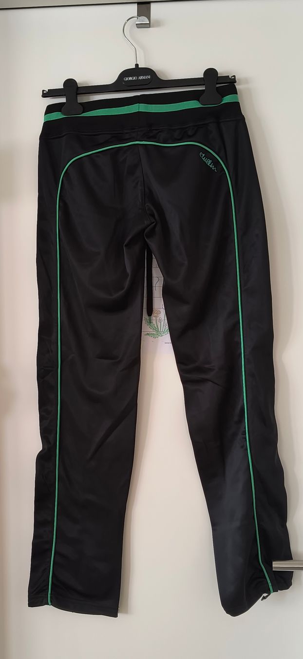Pantaloni: Sporthose Damen Gr. M – Usato da Schöfflisdorf venduto da kin_2dp9 1