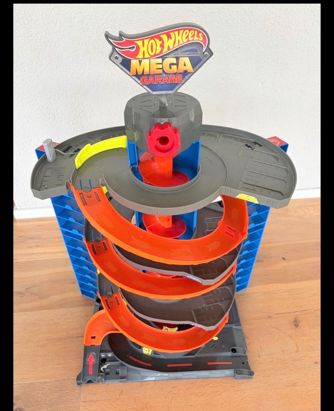 Hot Wheels Giocattoli: Hot Wheels Garage – Usato da Gossau SG venduto da niy_r7lw 3