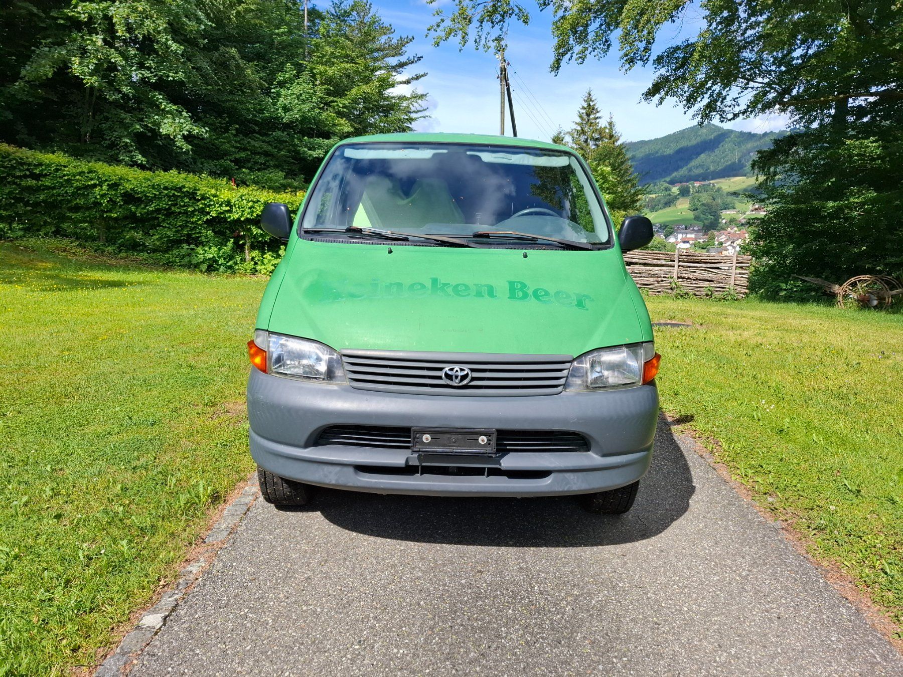 Toyota Nutzfahrzeuge: Allrad Toyota Hiace D-4D 4WD – Gebraucht aus Welschenrohr von Rosieres 1