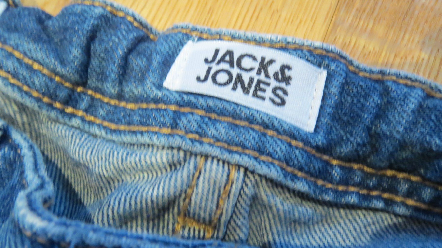 Jack & Jones Pantaloni: Jack & Jones Jeans, wie neu! – Usato da Utzenstorf venduto da plus01 2