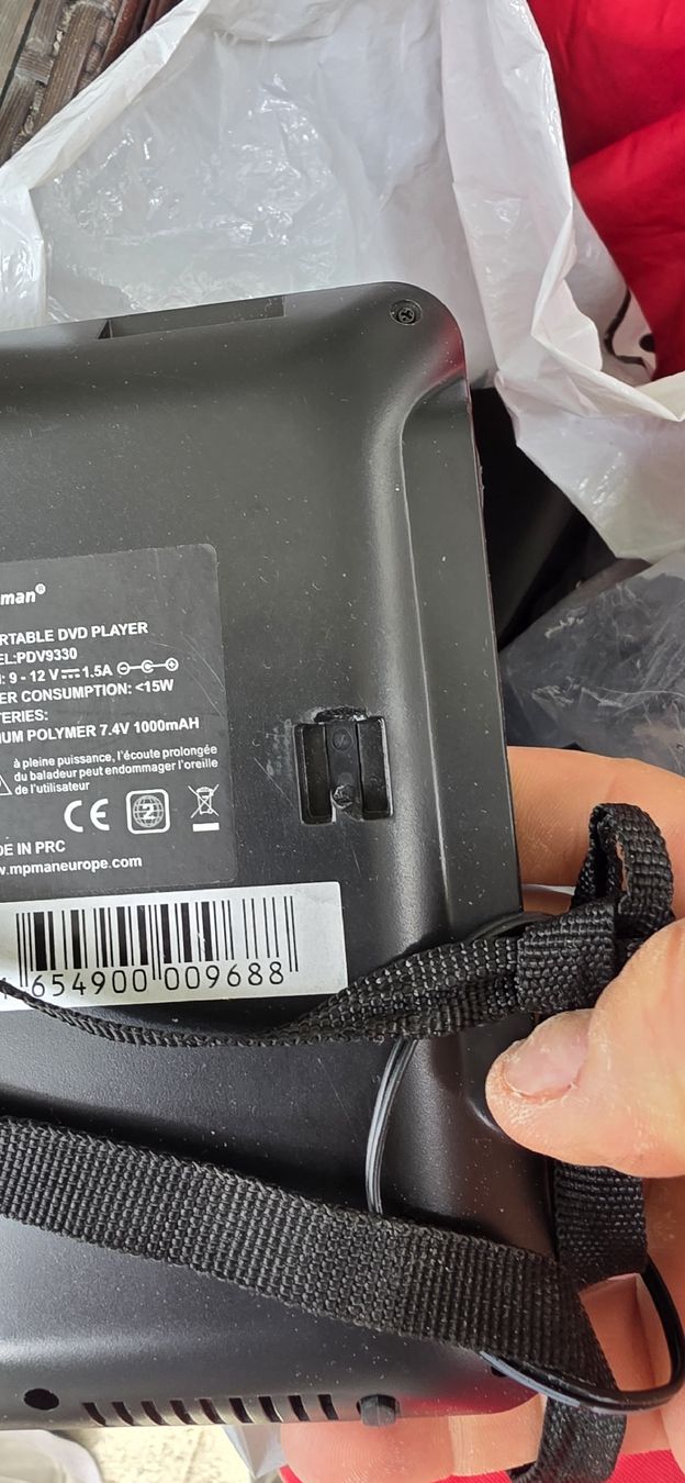 Tutti i DVDs: Portable DVD, Headrest Mounts, Car Charger – Nuovo (secondo la descrizione) da Grenchen venduto da jan_y9fp 2