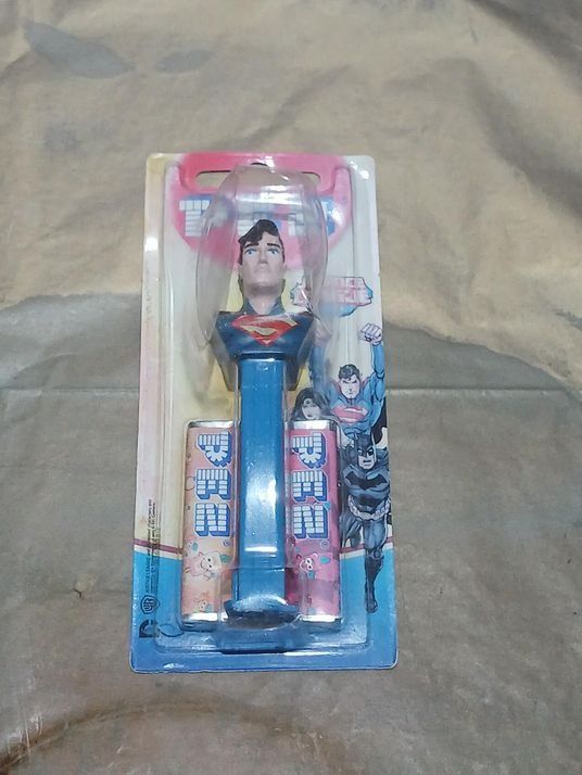 Pez Statuette: Pez Superman – Nuovo e nell'imballaggio originale da Richenthal venduto da Chatfreak