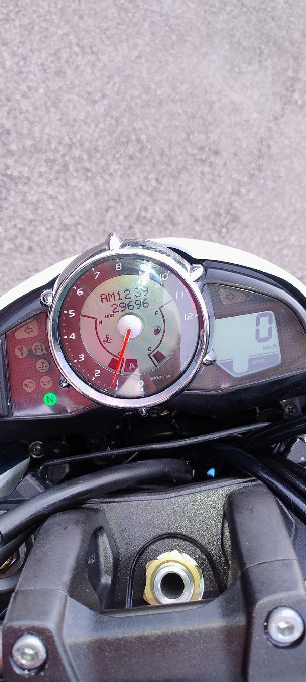 Suzuki Strada: SUZUKI B-King 1340 – Usato da Safenwil venduto da ppetrov 2