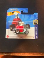Hot Wheels Snoopy 2023 4/10 rot/grün