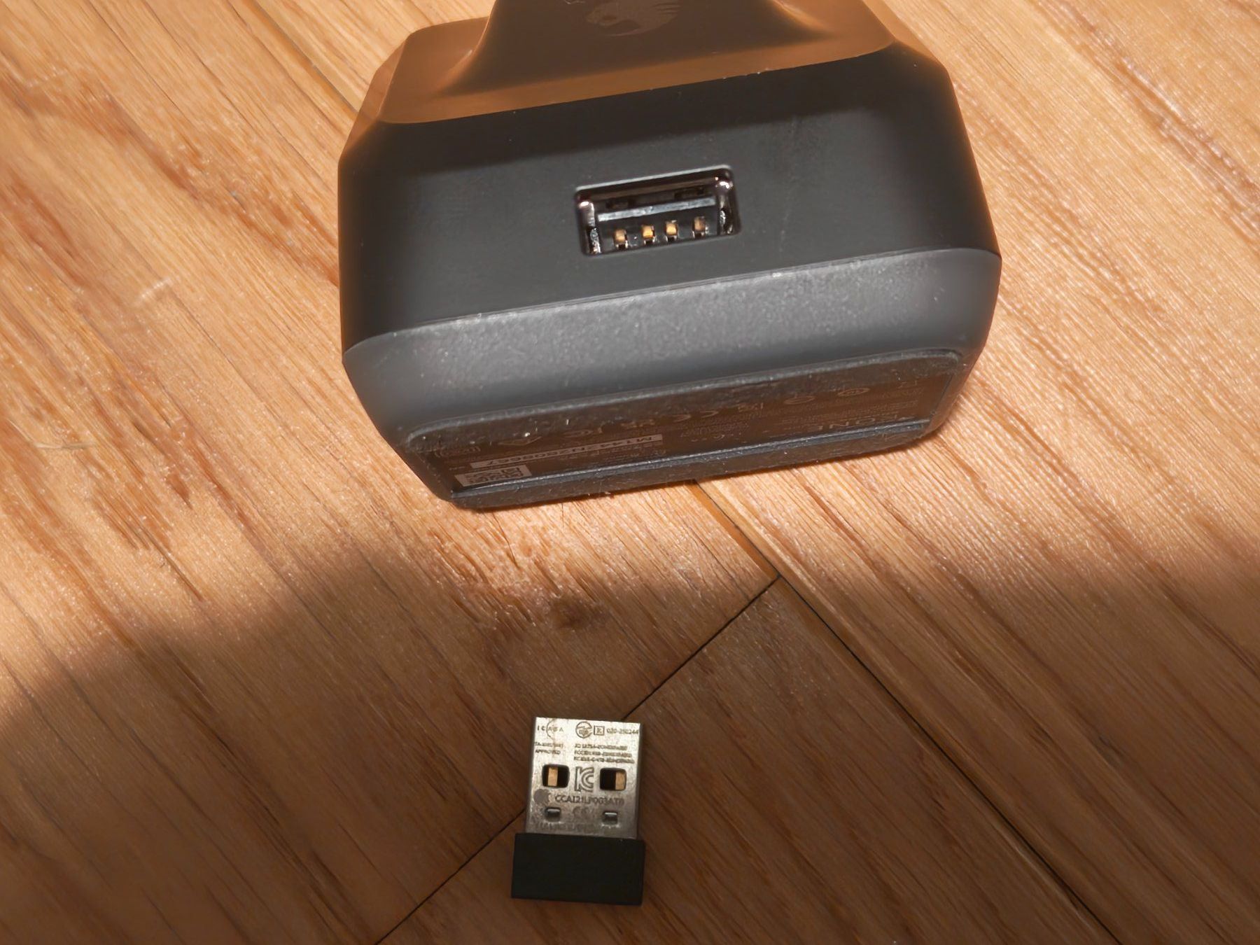 Caricabatterie: Dongle + dock Roccat Kone XP Air – Usato da Savigny venduto da Biting_Zebra 1