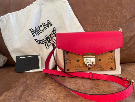 MCM Crossbody in perfektem Zustand
