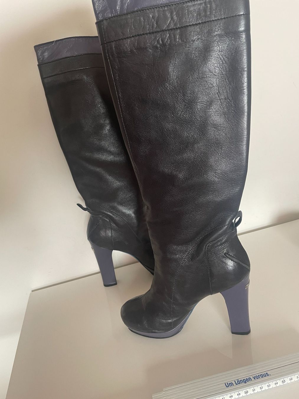 Scarpe da donna: Vintage Costume National Leather Boots – Usato da Zürich venduto da nao_6f5t 3