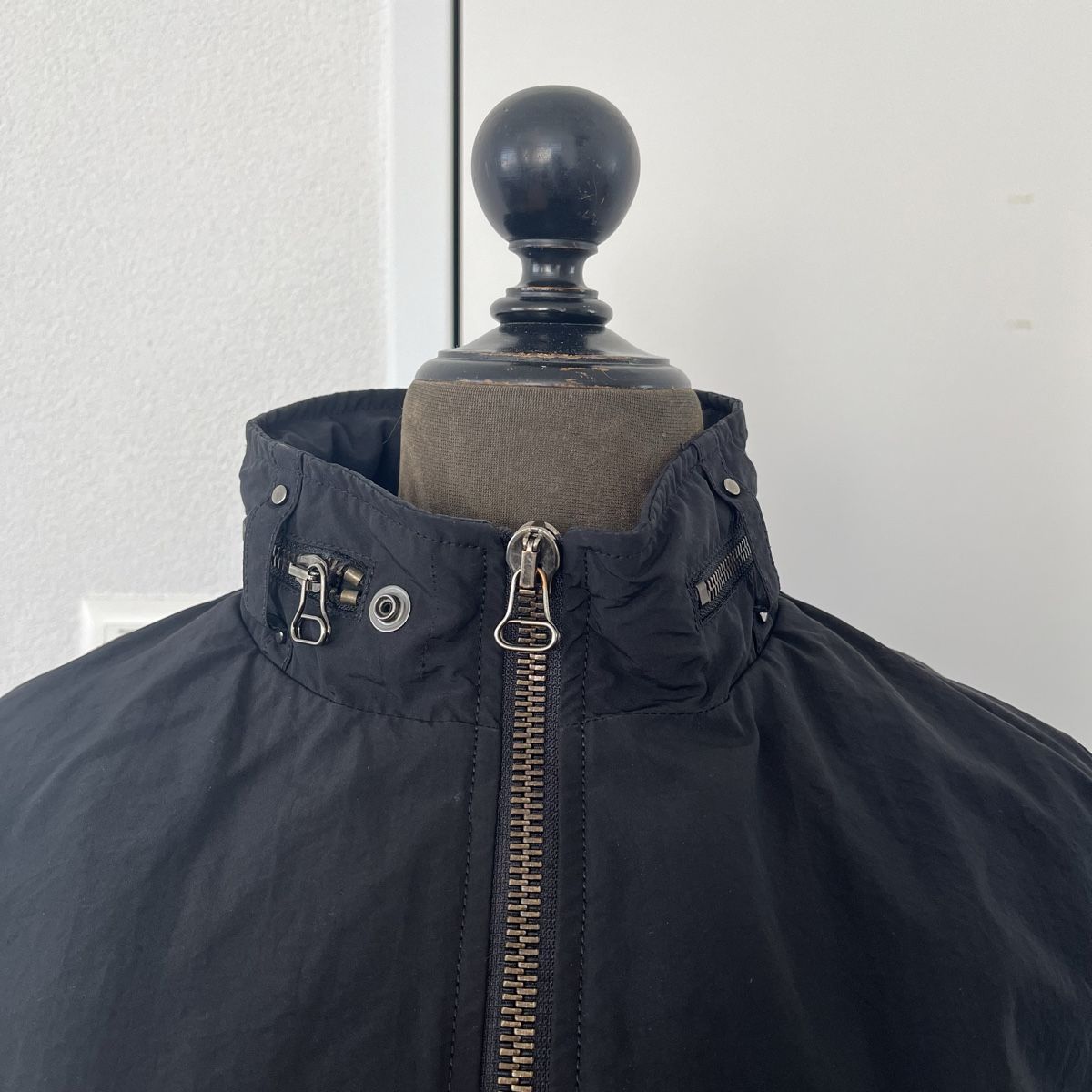 Guess Giacche: Guess Jacke – Nuovo (secondo la descrizione) da Zug venduto da saskia-chiara 1