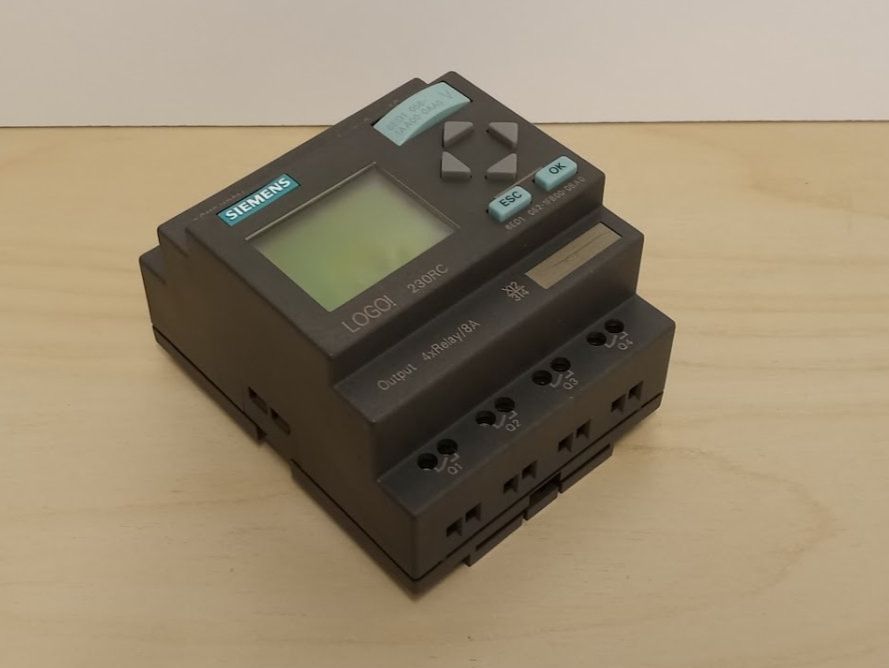 Hager Sonstiges Elektromaterial: Siemens Logo 230RC – Defekt aus Walde AG von  2
