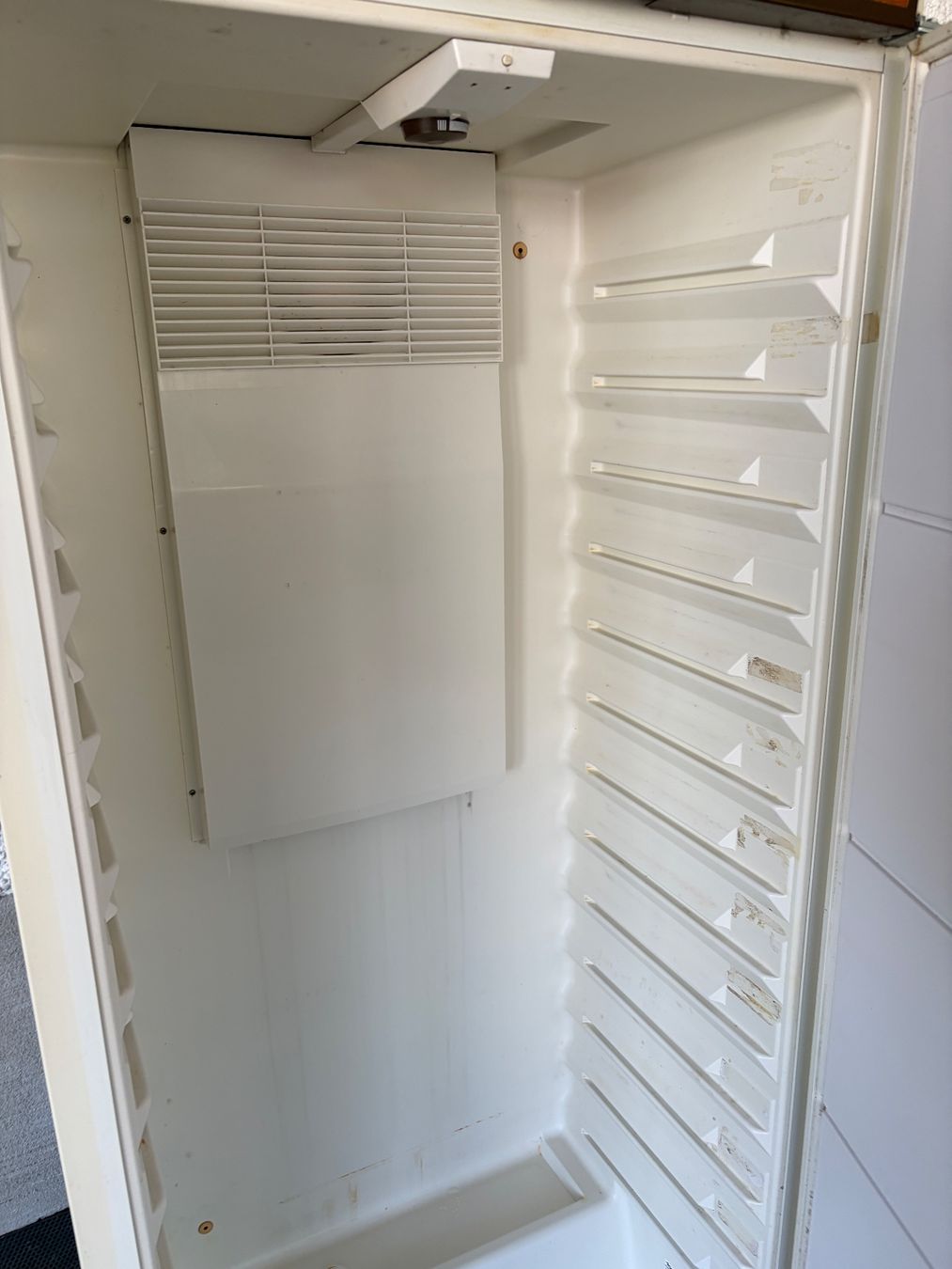 Liebherr Frigoriferi: Kühlschrank Liebherr Fresh Center – Usato da Rothrist venduto da Pamosliq 1