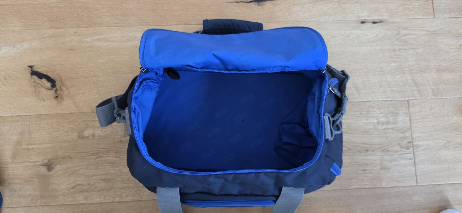 Jack Wolfskin Borse & Zaini: Jack Wolfskin Kindersporttasche blau – Usato da Eglisau venduto da naminaso 2