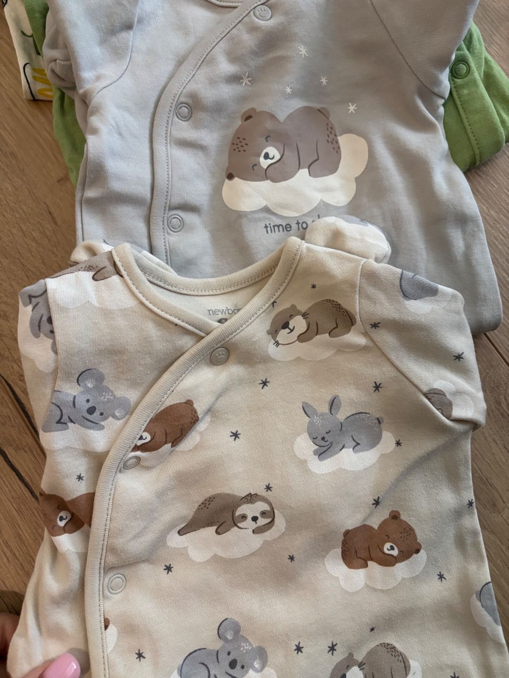 Pyjamas & Ähnliches: Lot de pyjamas – Gebraucht aus Les Bioux von Tonio9396 1