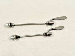 Shimano 600 Schnellspanner Set V+H neuwertig 2603