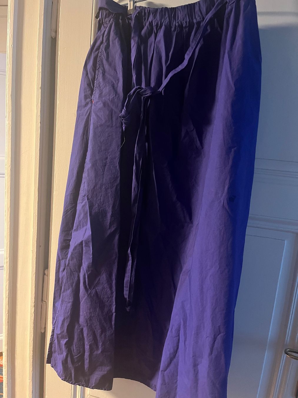 Röcke: Jupe longue en coton bleu-violet taille 42 – Gebraucht aus Genève von Paradis_Vintage