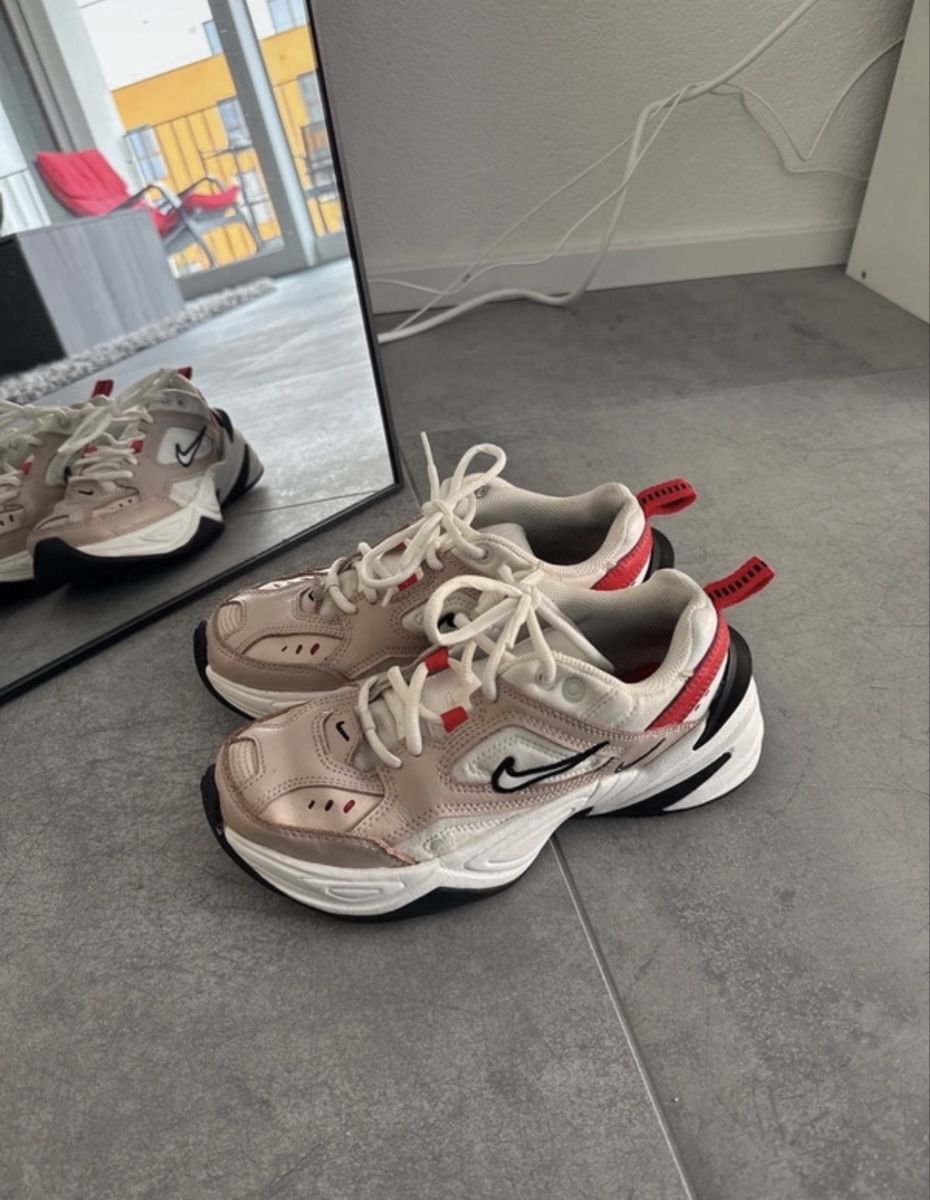 Nike Scarpe da donna: Baskets Nike M2K Tekno Rose poudré, pointure 36 – Usato da Estavayer-le-Lac venduto da Iness_oth 2