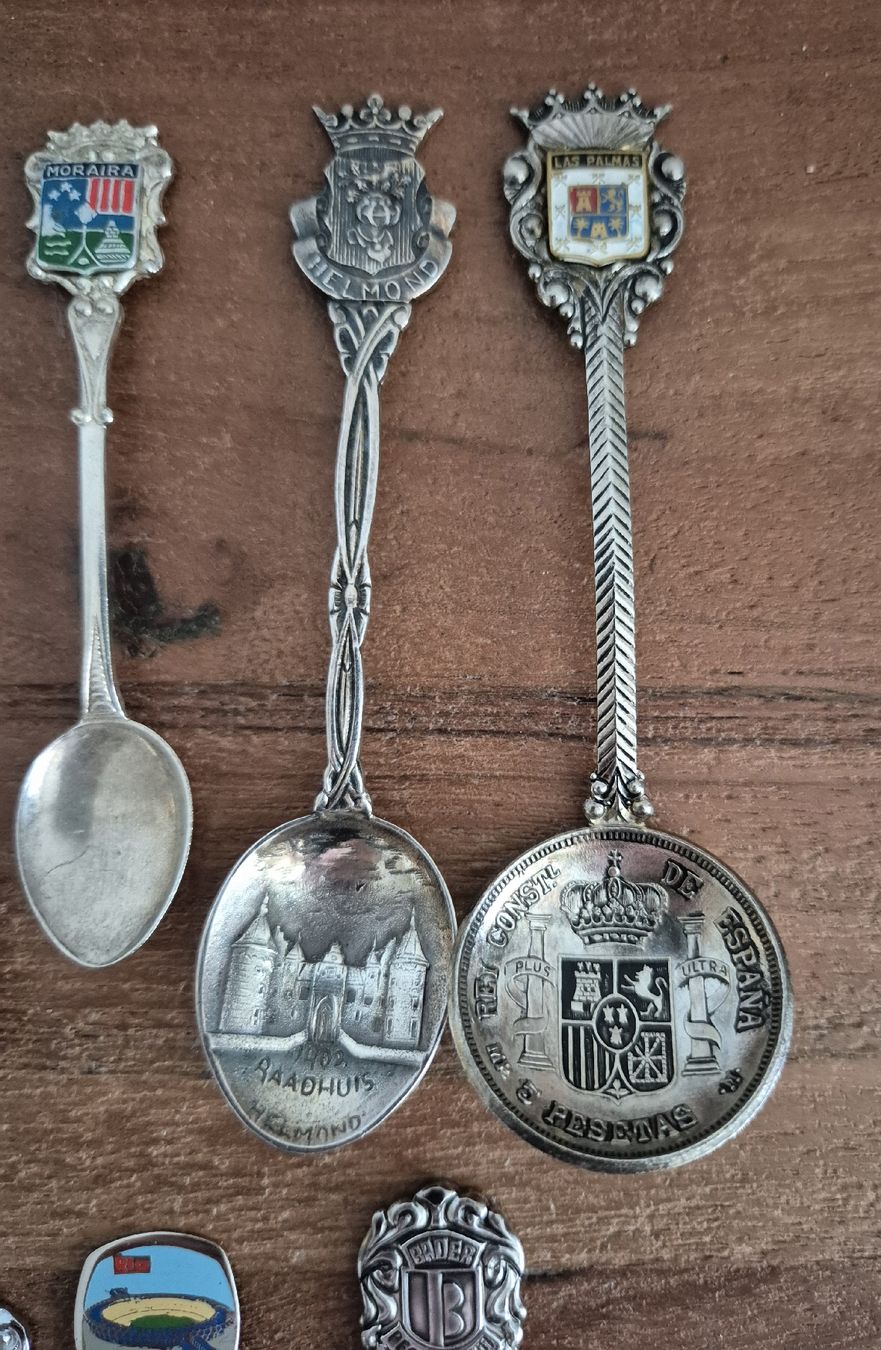 Cucchiai: Sammlung Teelöffel Set – Usato da Zürich venduto da Dalema13 5