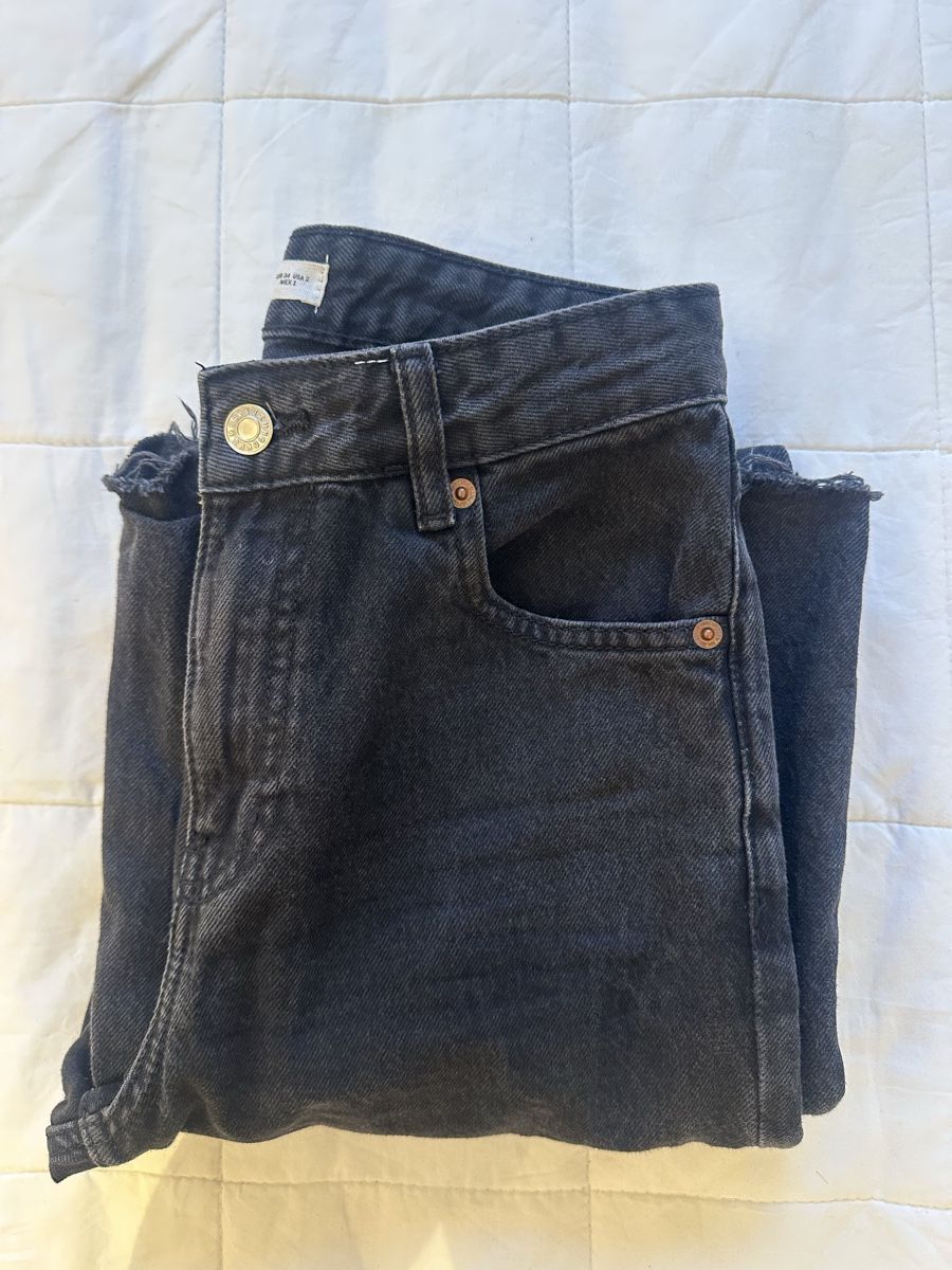 Mango Jeans: Jean noir taille haute Mango – Gebraucht aus Geroldswil von MeganeMegane