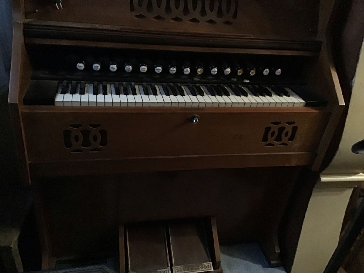 Musikinstrumente: Harmonium – Gebraucht aus schönenbuch von Josefus 1