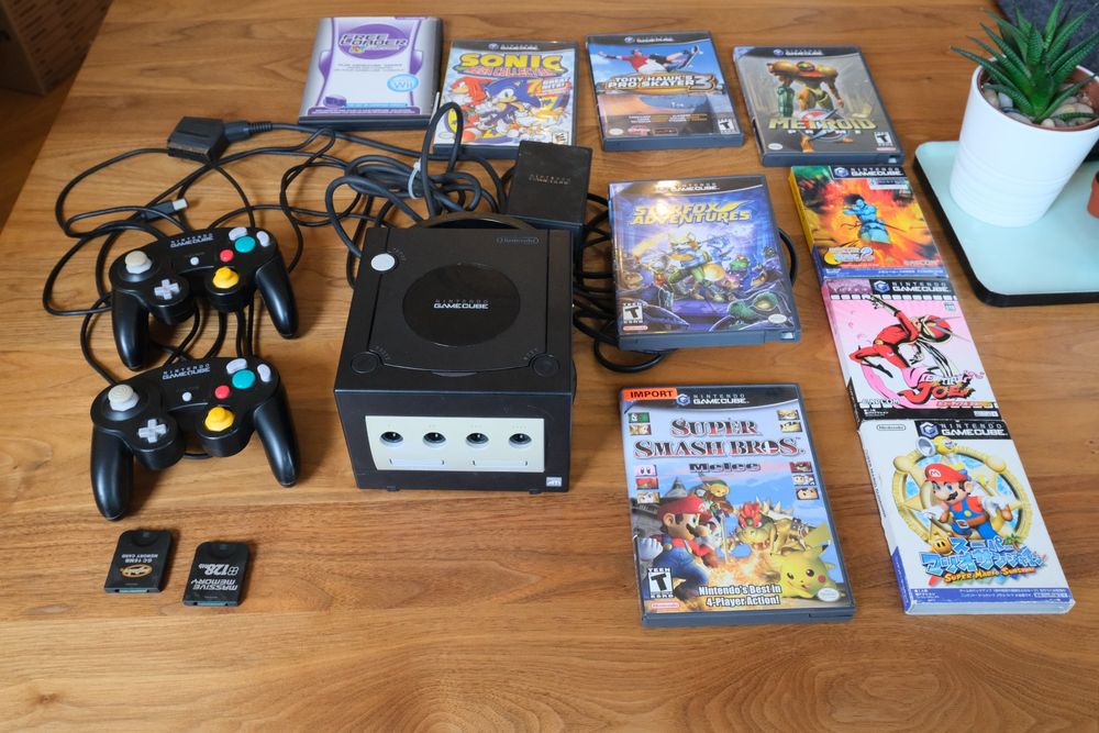 Nintendo Gamecube mit 8 Spielen, 2 Controller, 2 Memory Card (Gebraucht ...