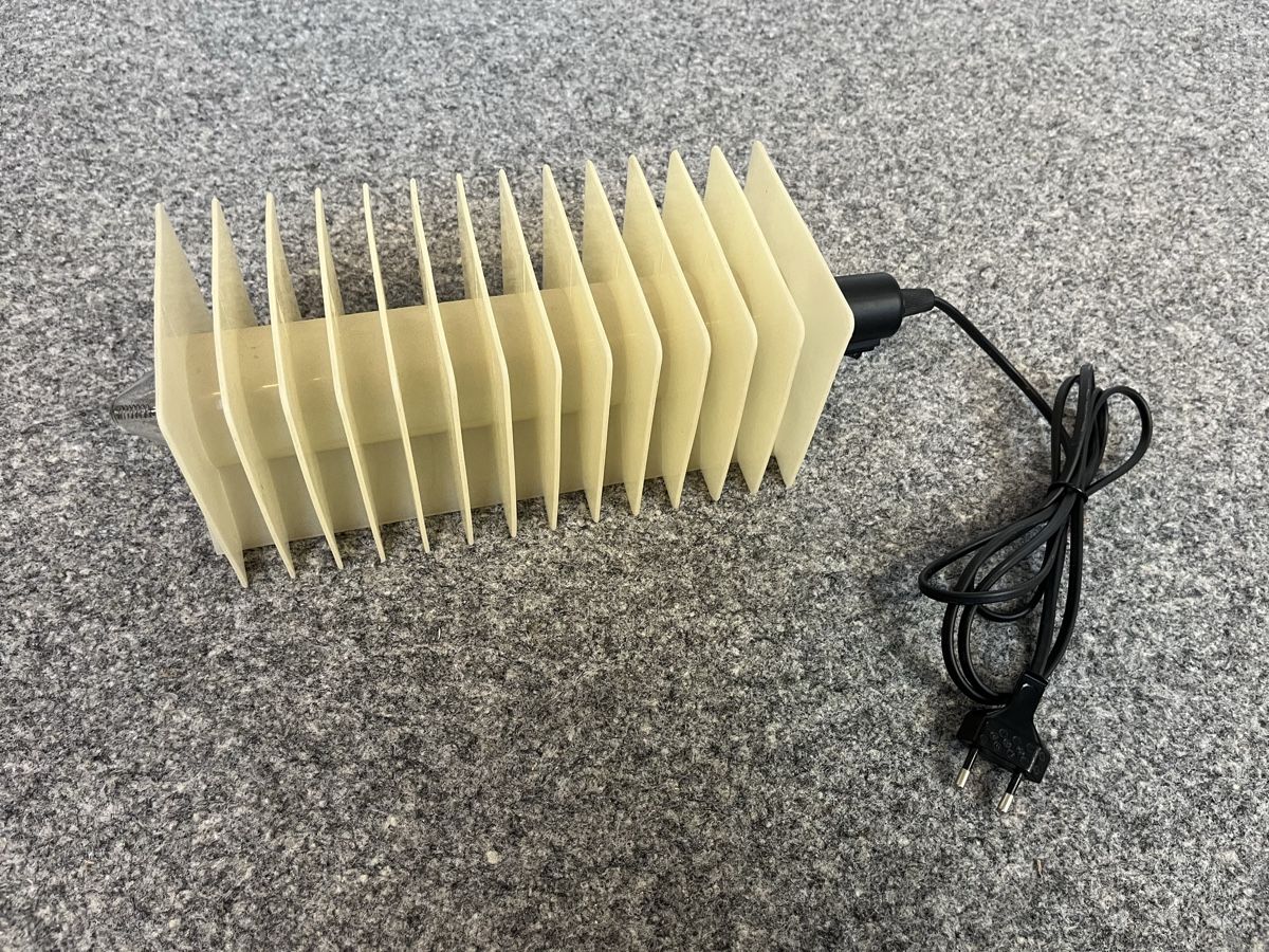 Lampen: Lampe Form : Radiator – Gebraucht aus Biel-Bienne von hachrig