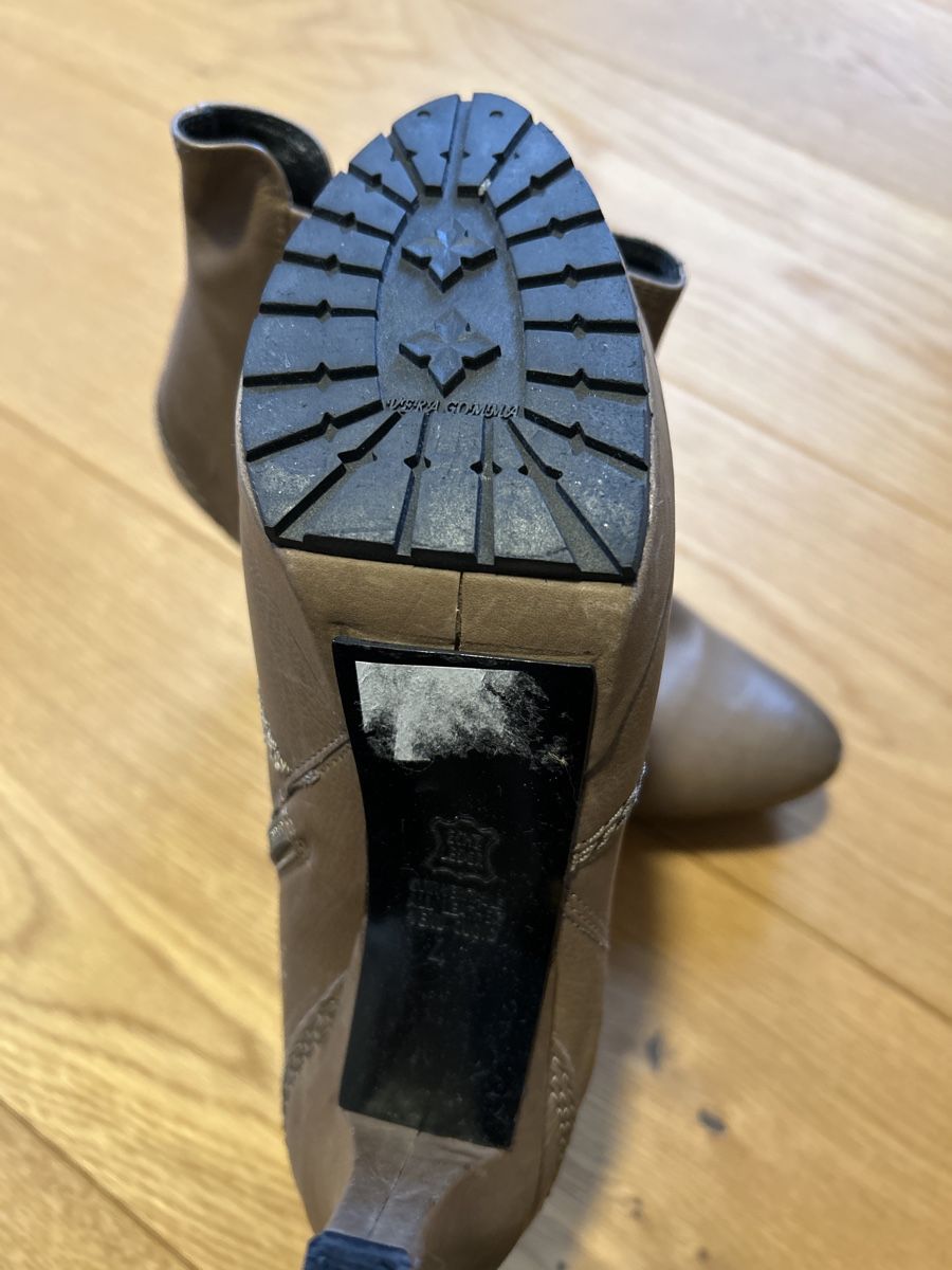 Scarpe da donna: Bottines cuir état neuf – Nuovo (secondo la descrizione) da Burgdorf venduto da nat_kfq5 4