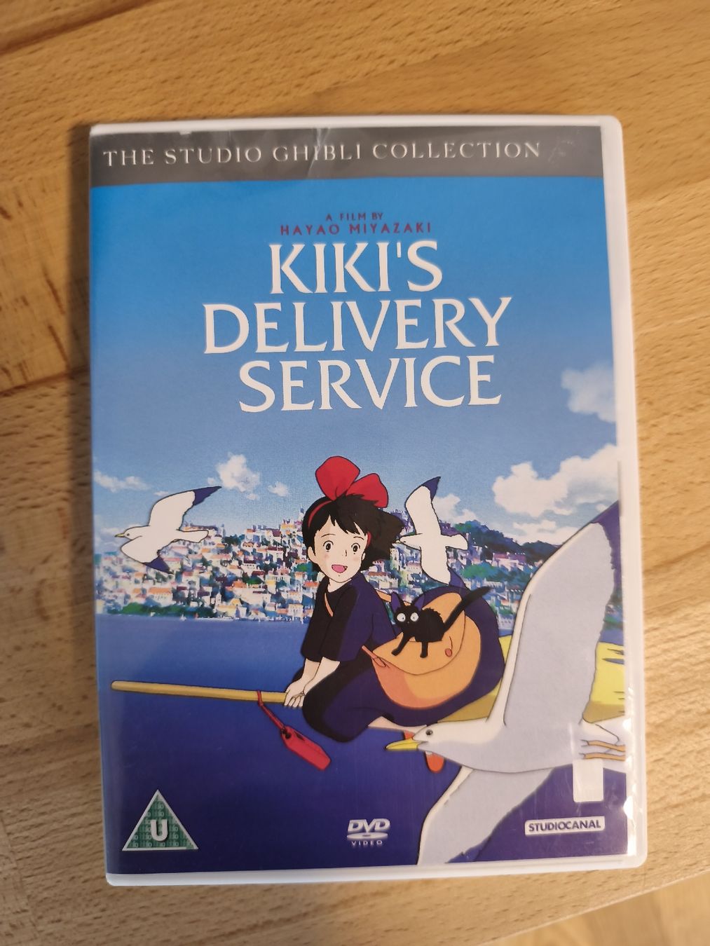 Tutti i DVDs: Kikis Delivery Service Englisch – Usato da Näfels venduto da ChocolateMuffin