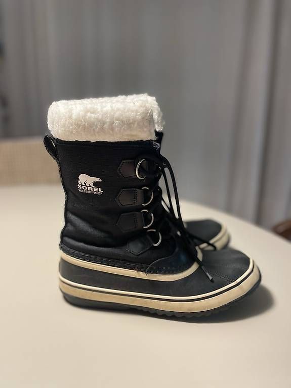 Damenschuhe: Sorel Winterschuhe Damen Gr. 40 – Gebraucht aus Baar von anad
