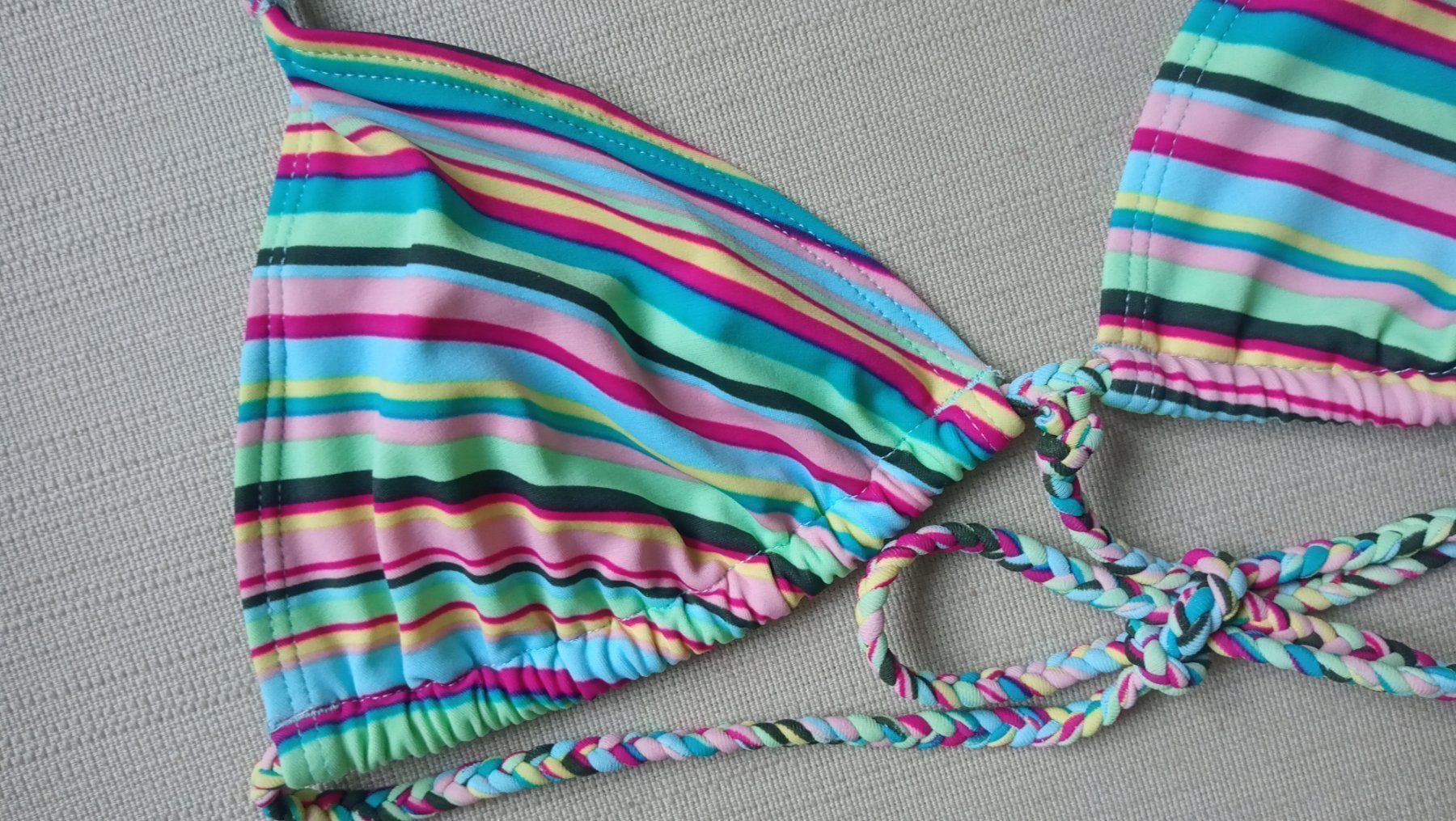 H&M Costumi da bagno & Bikini: H&M Bikini gestreift M L 42 eher 40 75A 75B 80A – Usato da St. Gallen venduto da Hereplaysmusic 1