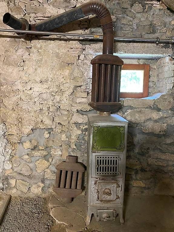 Altri mobili d'antiquariato: Antiker Kachelofen – Usato da Egliswil venduto da Fiji007 1