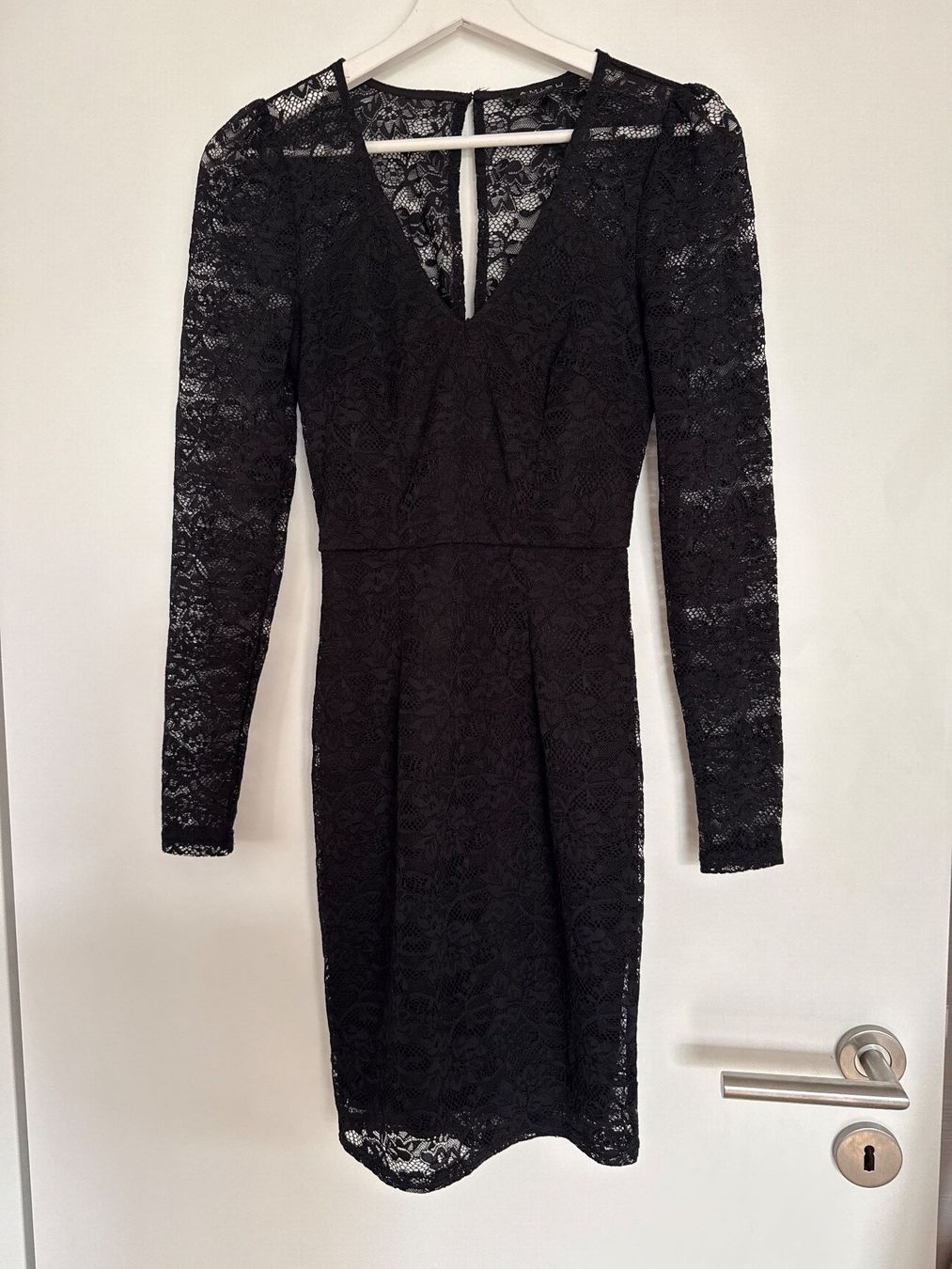 Vestiti: Schwarzes Spitzenkleid Gr.34-36 – Usato da Schönenwerd venduto da d.chiara