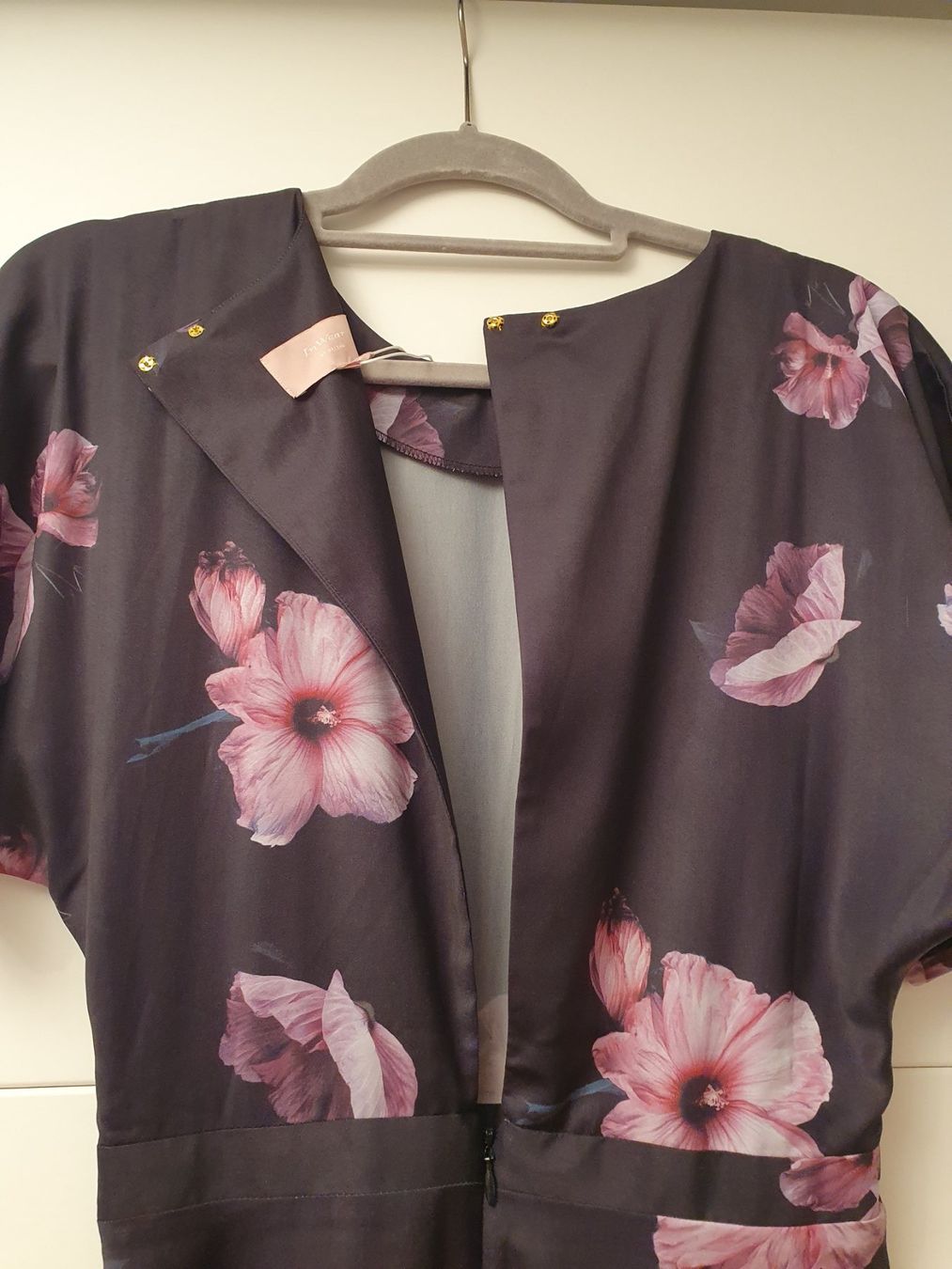 Vestiti: Elegantes Kleid – Nuovo e nell'imballaggio originale da Winterthur venduto da MiliB. 2