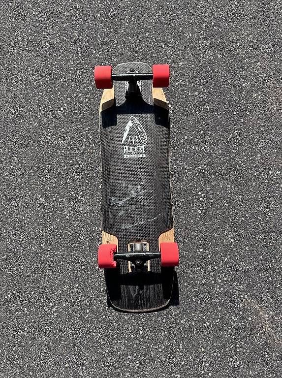 Skateboards: Skateboard "Swiss Knive" von Rocket – D'occasion à Flims Dorf par Ninsk