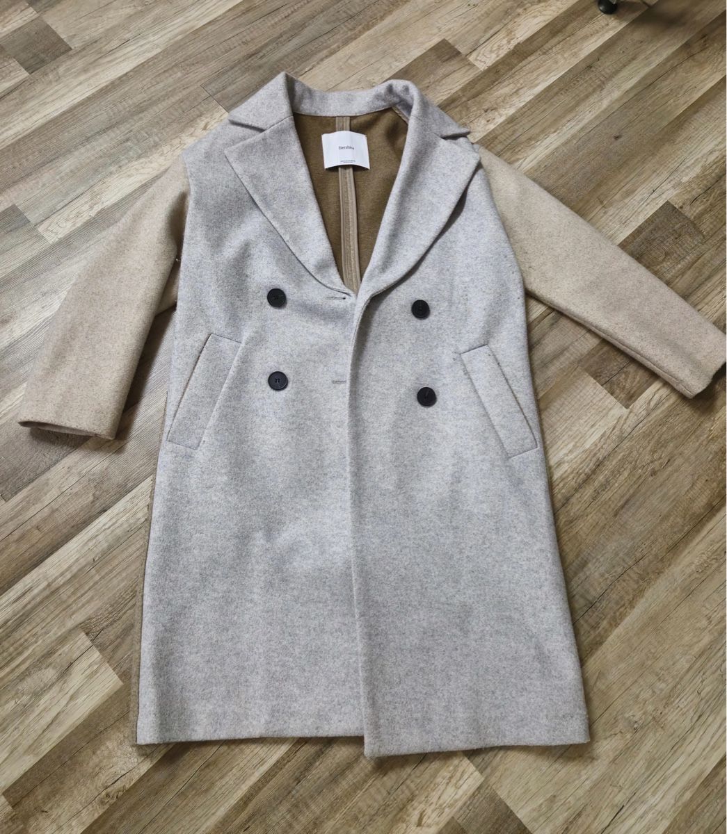 Bershka Mäntel: Mantel Bershka Gr. XS – Neu (gemäss Beschreibung) aus Buttisholz von flavia.ml