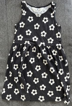 Sommerliches H&M Kleid, Grösse 110/116, Blumenmuster