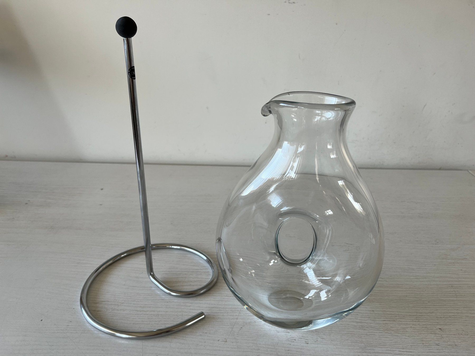 Caraffe: Wasserkrug mit Halter – Usato da Uster venduto da inf_2ycg