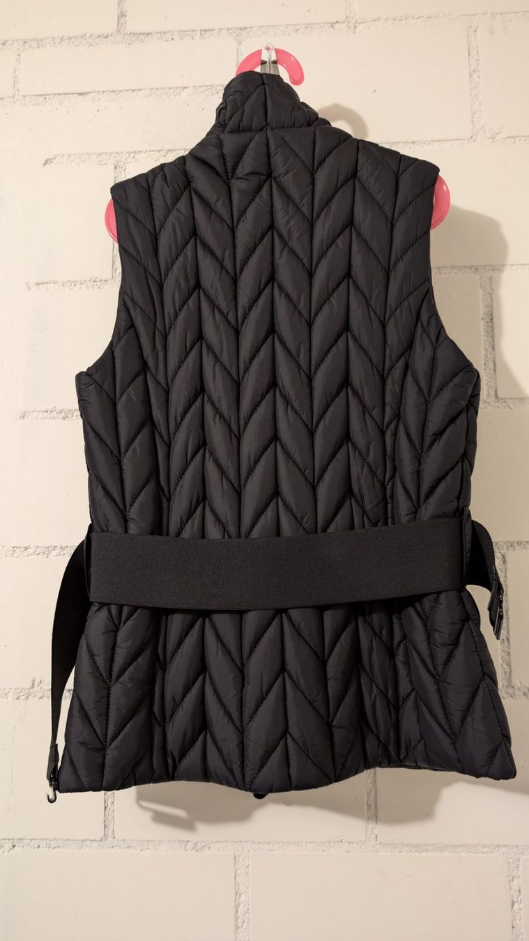 Benetton Gilet & Giacche senza maniche: Ärmellose Weste Marke Benetton Gr.38 – Nuovo (secondo la descrizione) da Baden venduto da bab_6cxc 1