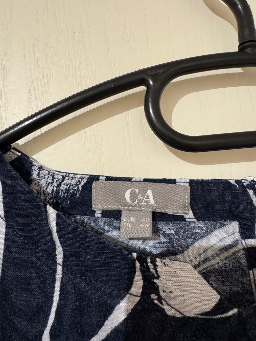 C&A T-Shirts: Shirt Grösse 42 – Neu und originalverpackt aus Schübelbach von Sambodscha 1