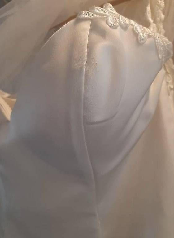 Kleider: Hochzeitskleid Cosmobella Gr.38 – Gebraucht aus Unterengstringen von iamsaray 3