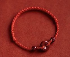 Armband Glück und Segen, Handgewebt, Rotes Seil