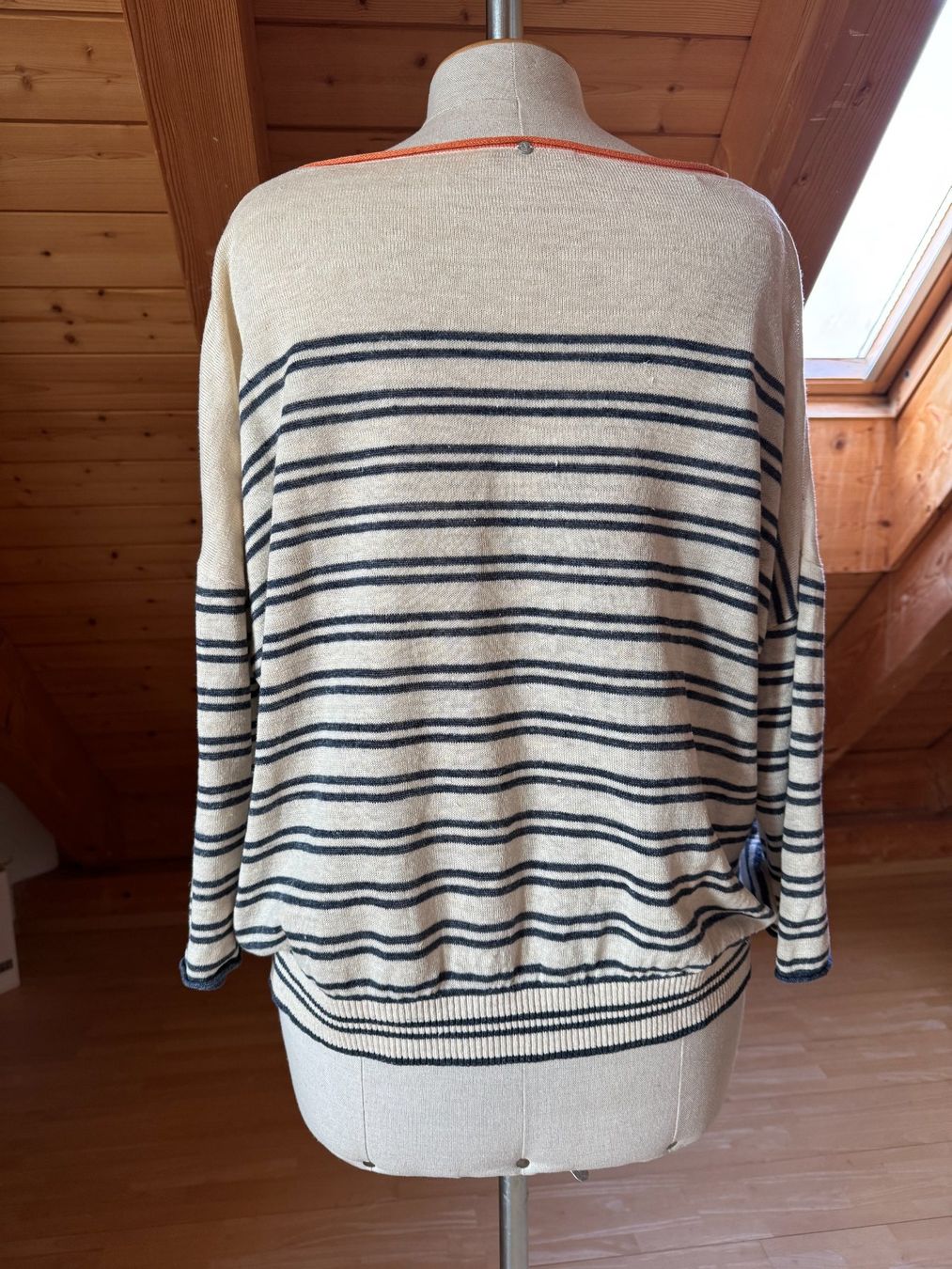 Nile Pulls & Sweat-shirts: Leinenpullover von Nile, gestreift beige blau – Neuf (Voir description) à Stäfa par Mofi8712 1
