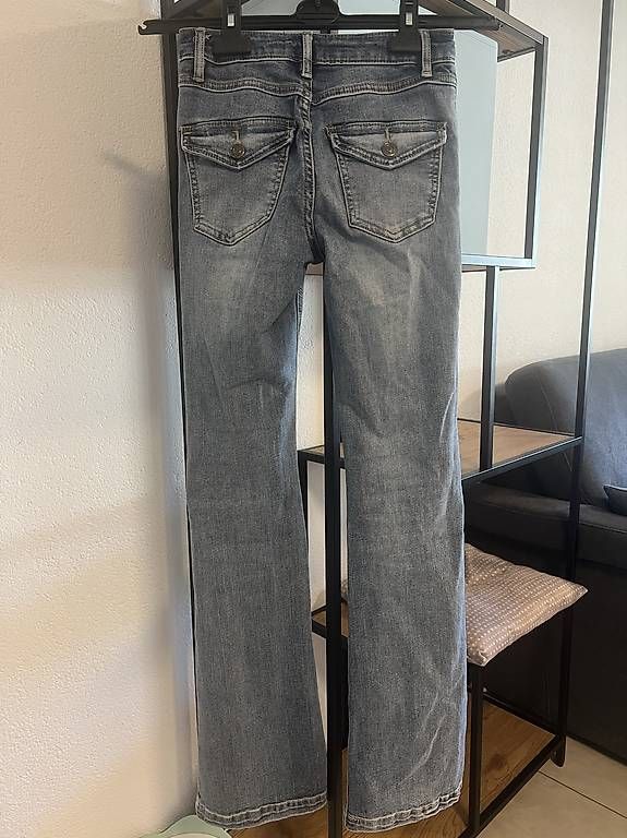 Jeans: Jeans di Tally Weijl – Gebraucht aus Sementina von lev_6rjj 3