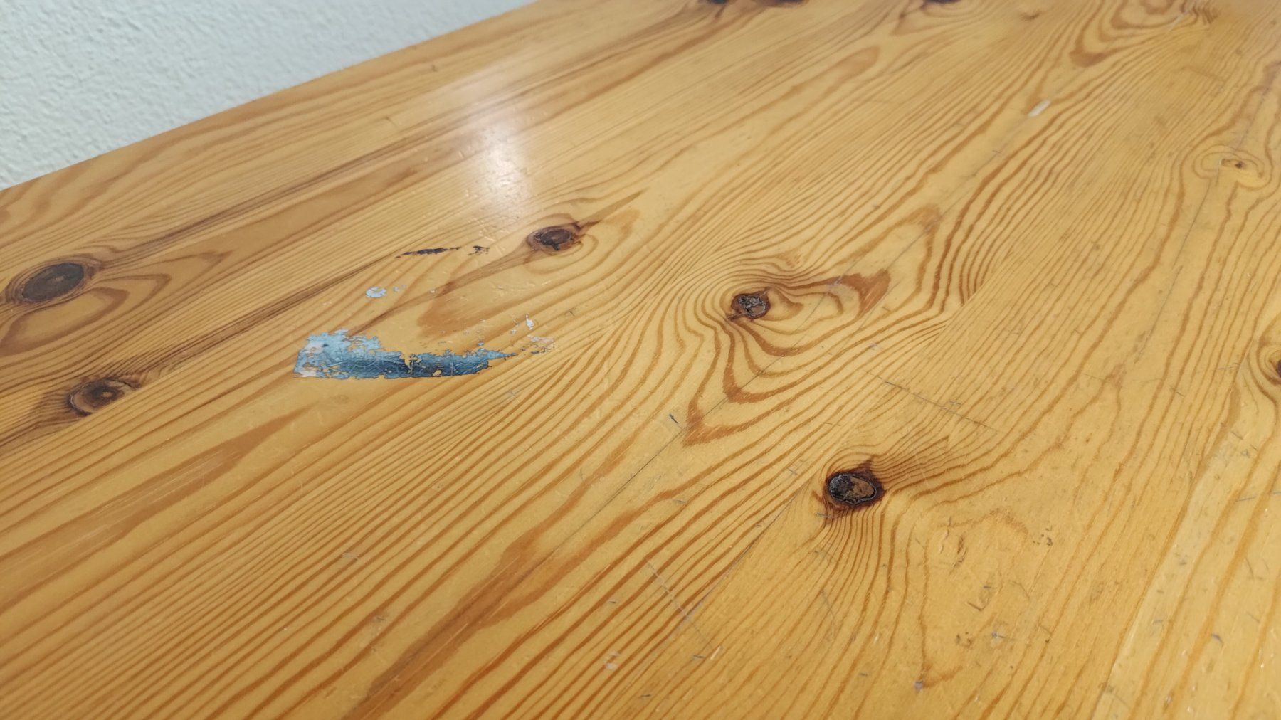 Scrivanie: Schreibtisch aus Holz – Usato da Richterswil venduto da chabwino13 3