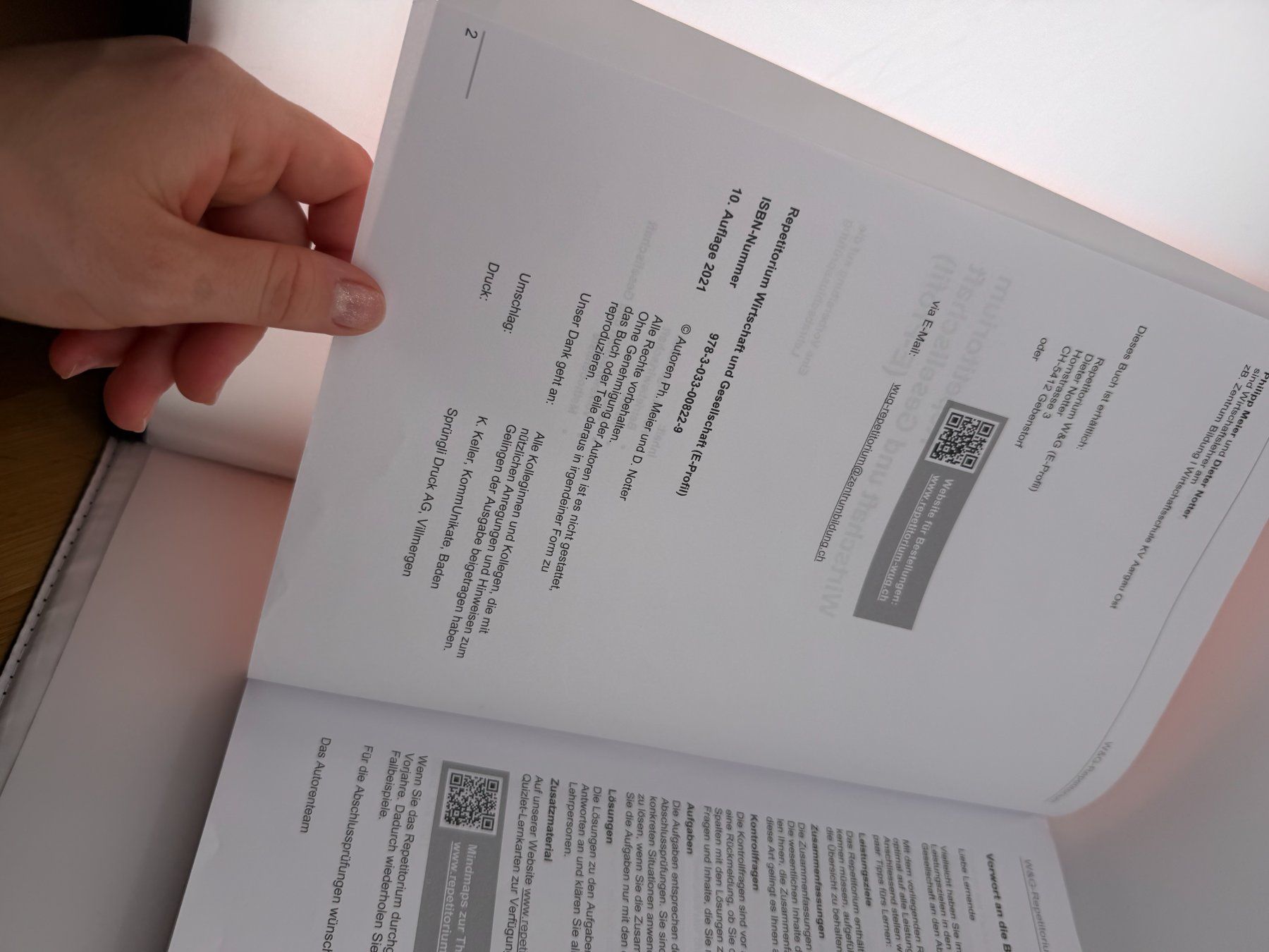 Libri: Repetitorium Wirtschaft und Gesellschaft E-Profil 2022/23 – Usato da Riehen venduto da edu_92w7 2